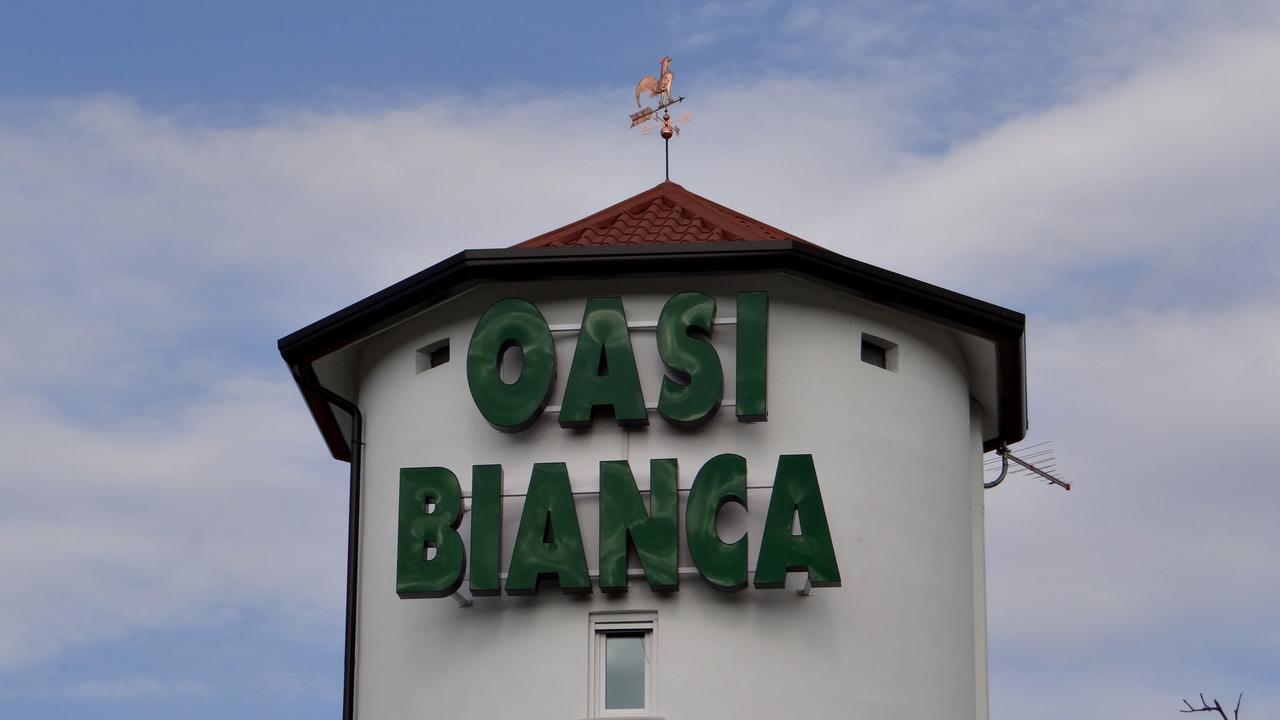 Hotel Oasi Bianca Pomposa Exterior foto